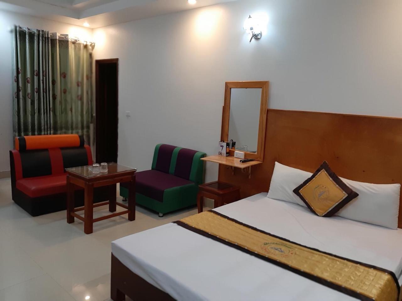 Thang Loi Tam Dao Hotel Exterior photo